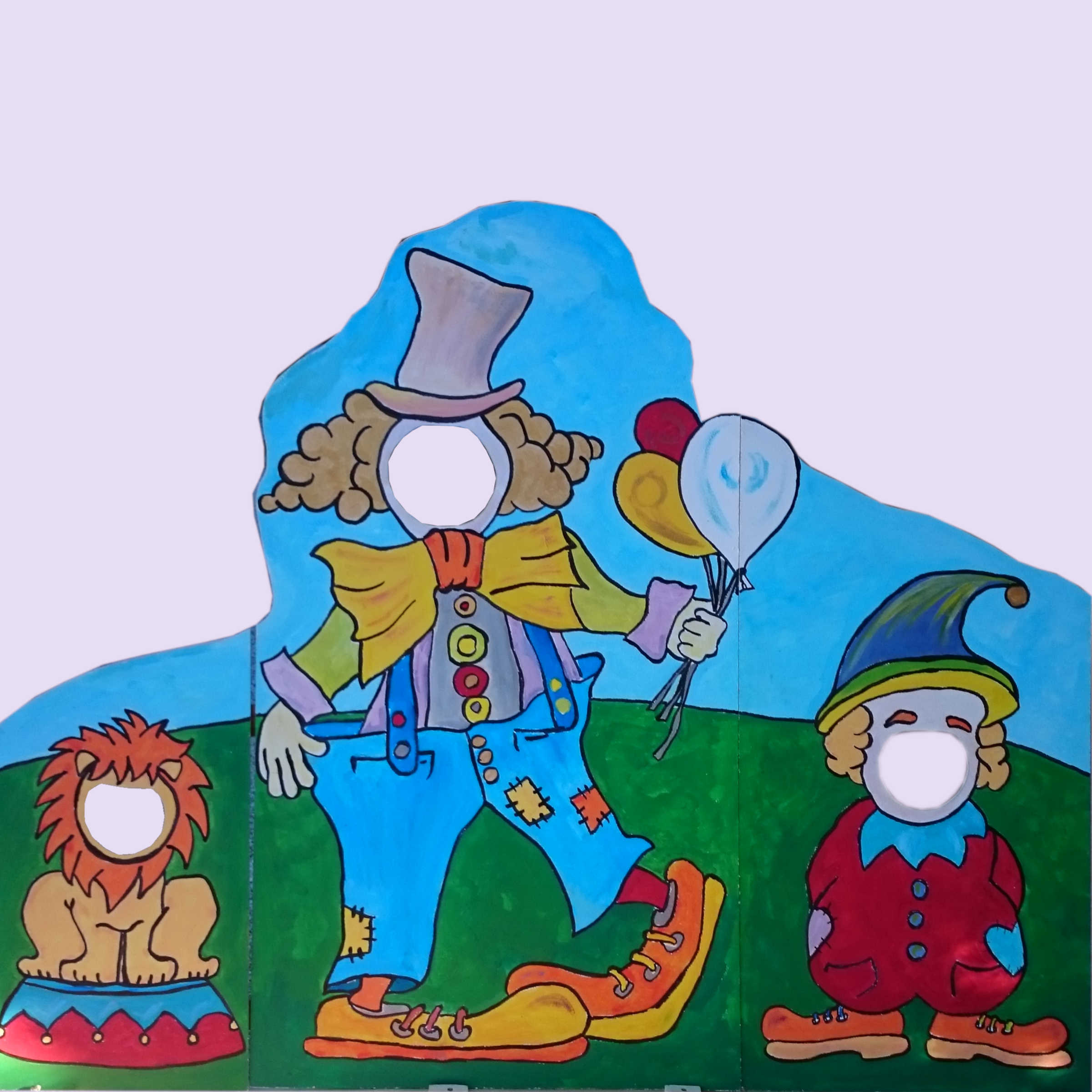 triptyque passe tete à l'acrylique sur contreplaque, représantant un clown, un lutin et un lionceau
